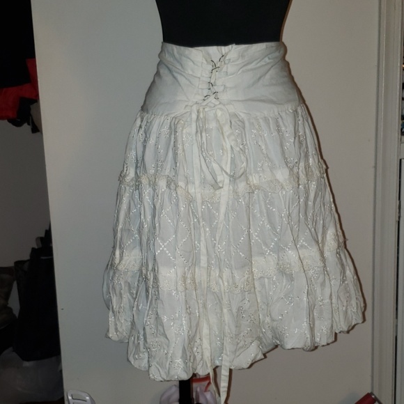 Skirt - Picture 3 of 5